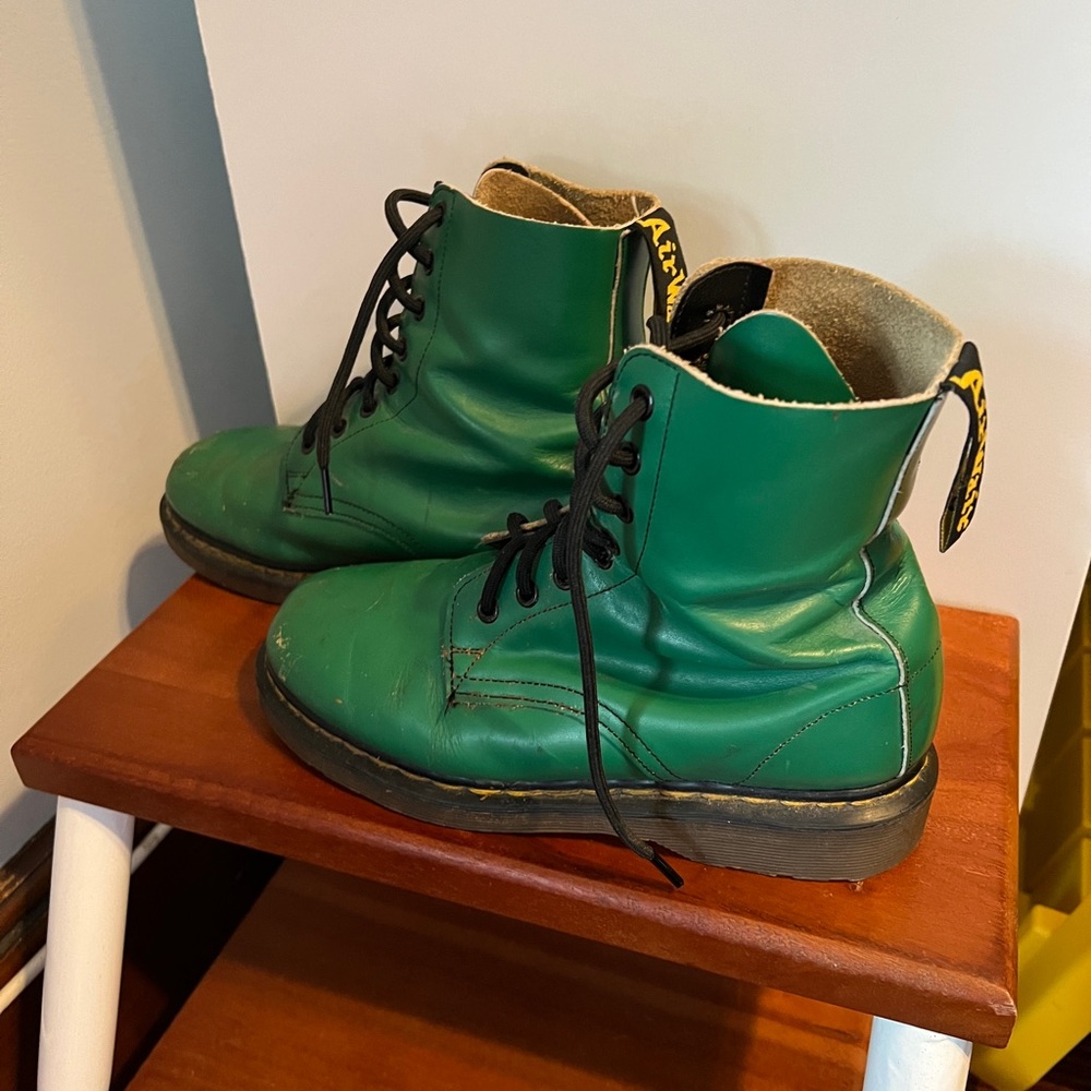 Dr Martens Made in England green 1460 boots - Picture 4 of 9